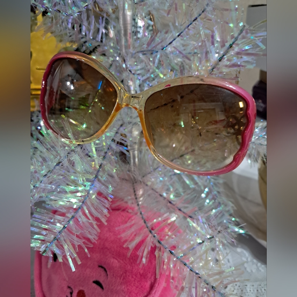 Stylish Pink and Gold Sunglasses